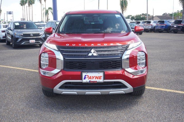 New 2025 Red Diamond Mitsubishi SE image 2