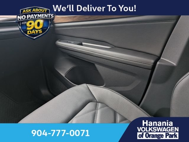 New 2026 White Volkswagen 2.0T SE w/Technology image 18
