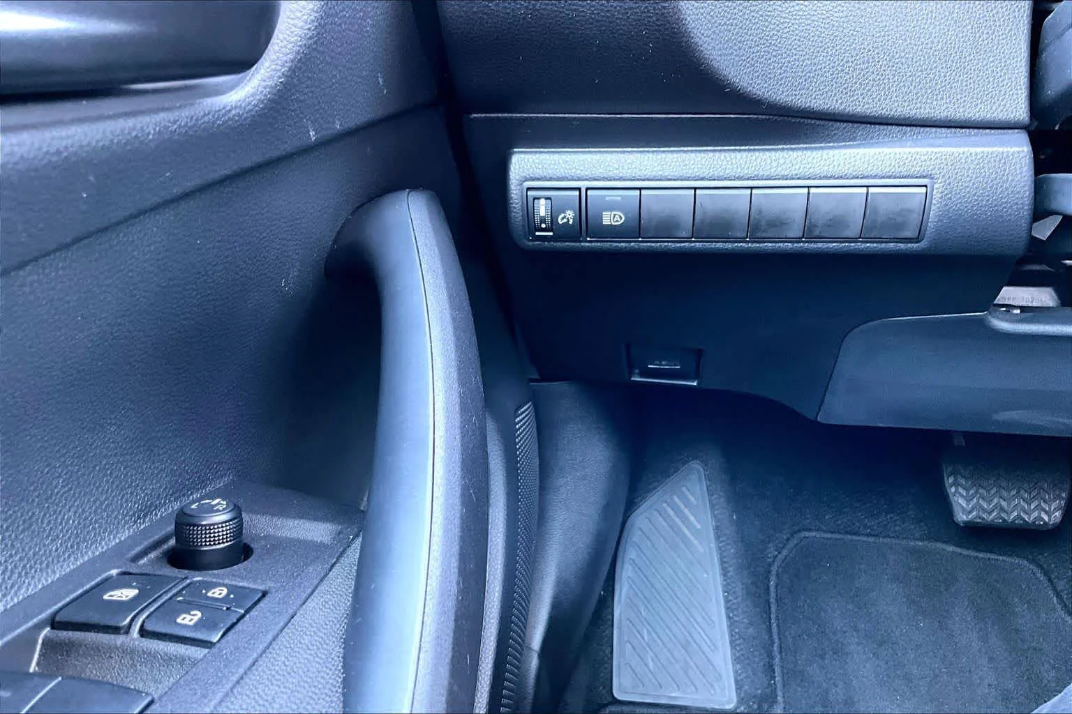 Used 2026 Underground Toyota LE image 32