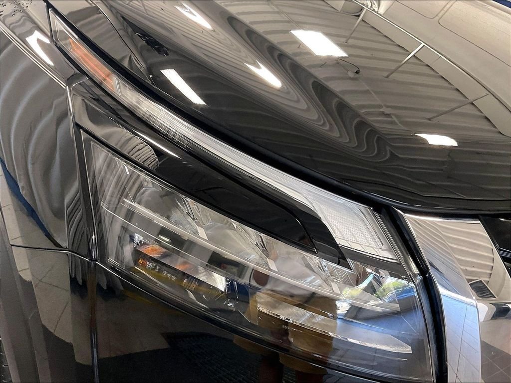 Used 2024 Black Nissan S image 32