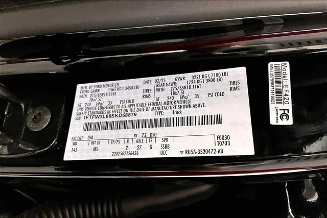 Used 2025 Agate Black Metallic Ford XLT image 40