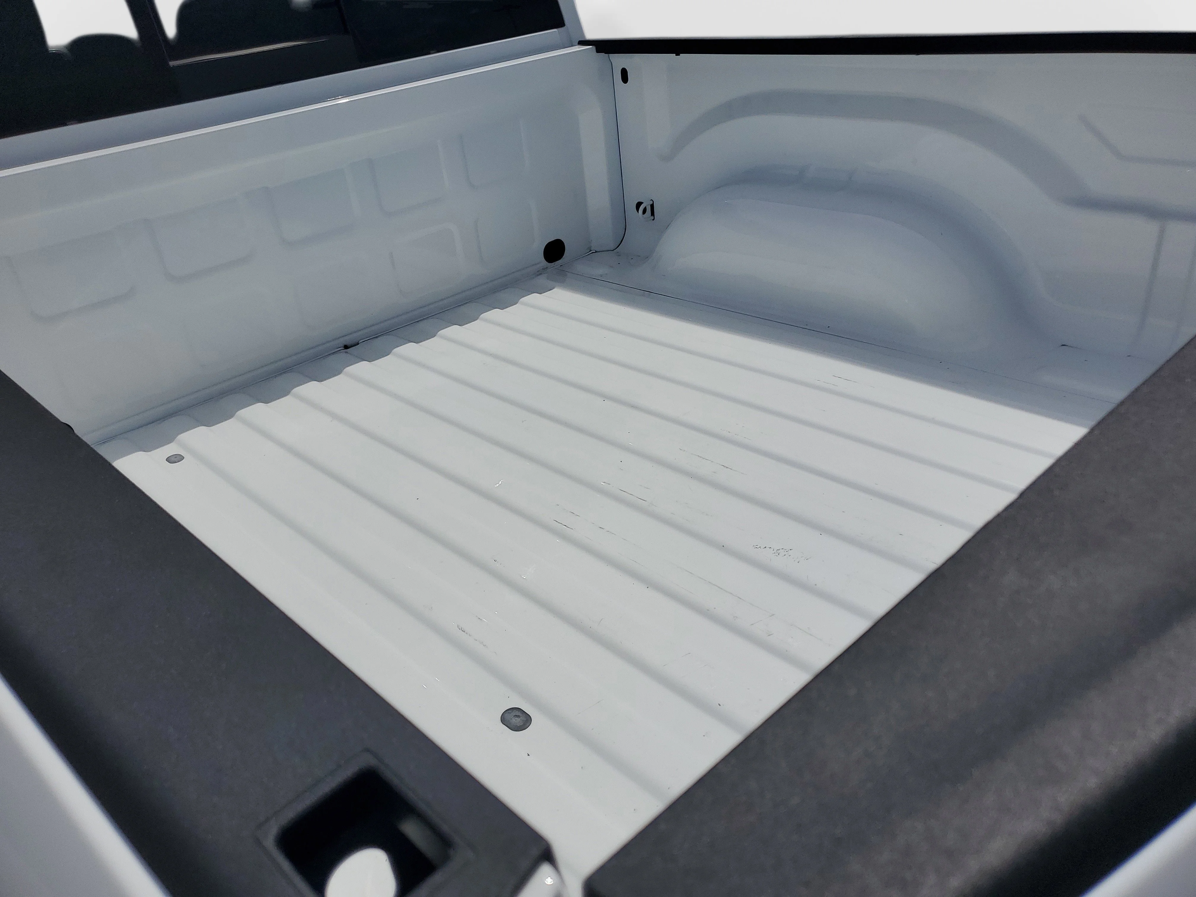 Used 2024 White Ram Warlock image 24