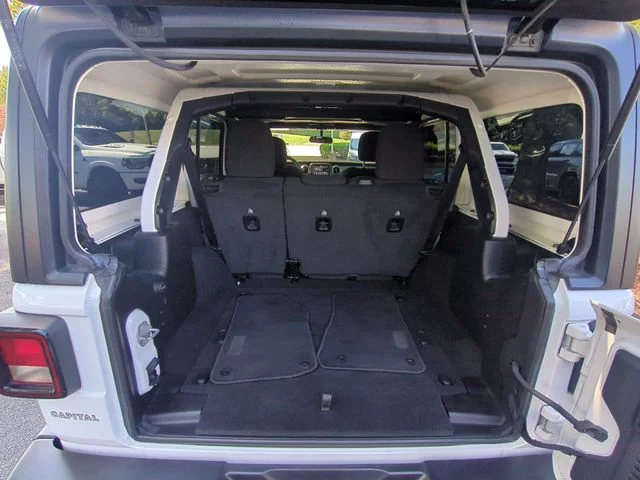 Used 2021 White Jeep Unlimited Sahara image 31