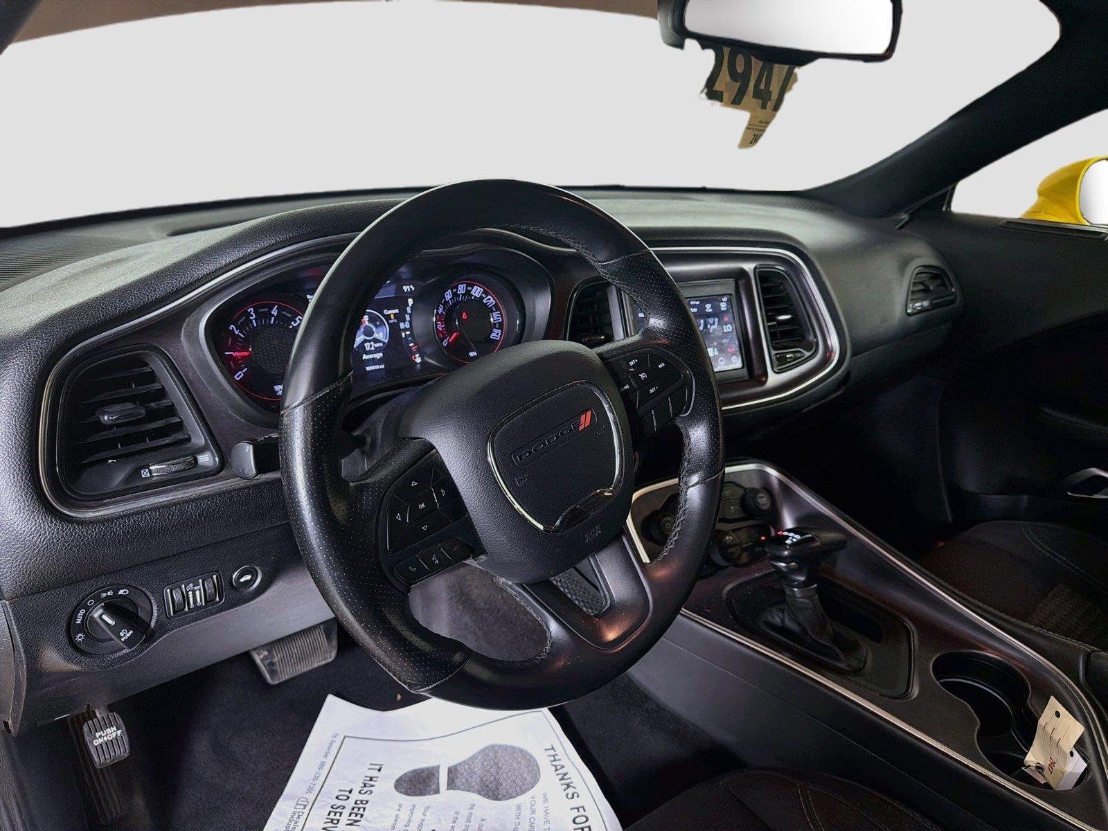 Used 2018 Pitch Black Clearcoat Dodge SXT image 9