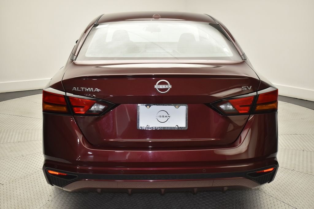 Used 2024  Nissan 2.5 SV image 6