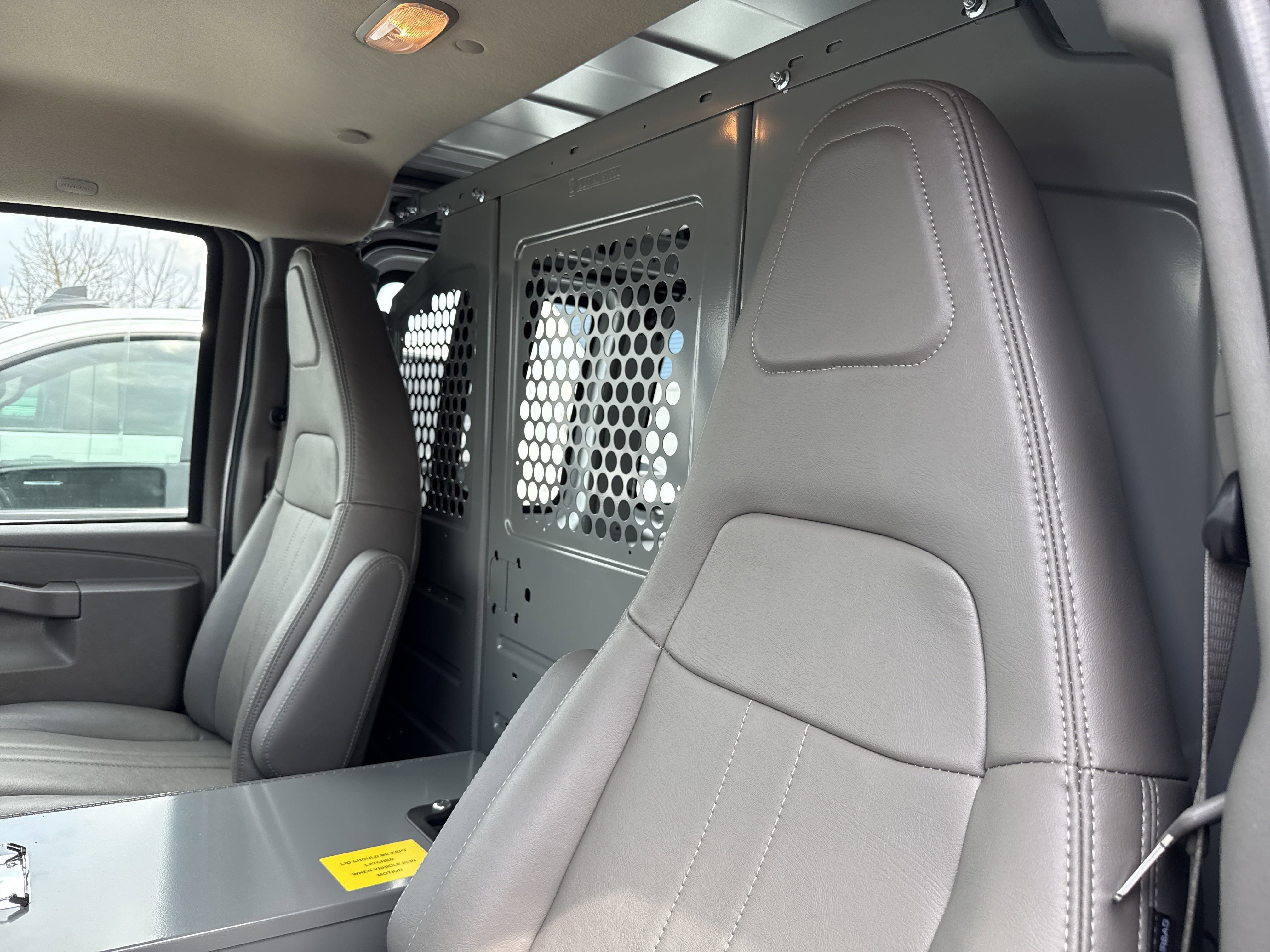 2025 Chevrolet Express Cargo Work Van - Photo 12