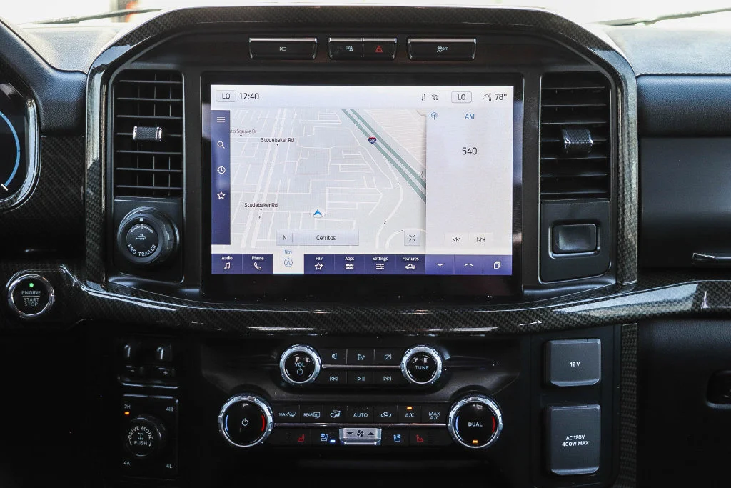 Used 2023 White Ford Lariat image 17