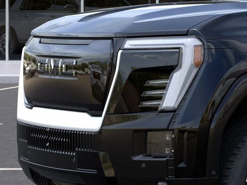 2025 GMC Sierra EV Denali - Photo 13