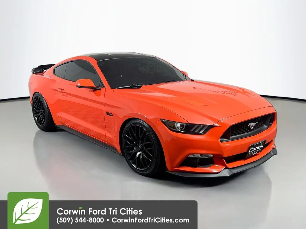 2015 Ford Mustang GT Premium Coupe's photo