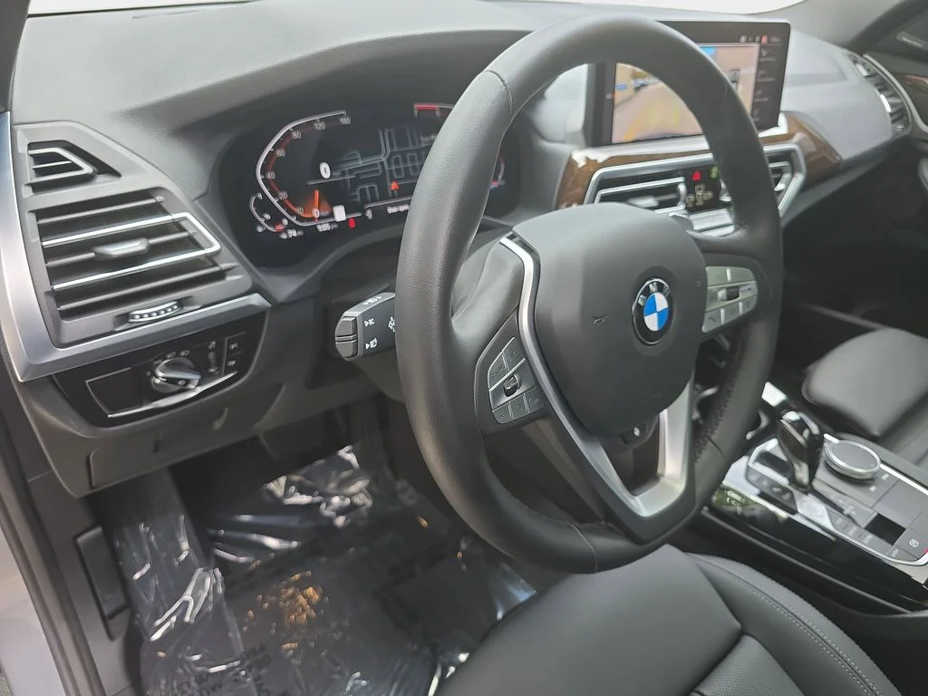 Used 2023 Gray BMW sDrive30i image 28
