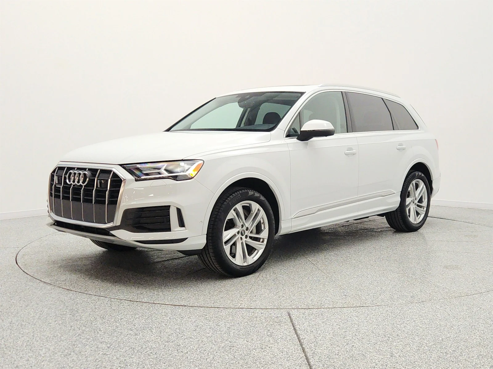 2023 Audi Q7 45 Premium quattro Tiptronic's photo