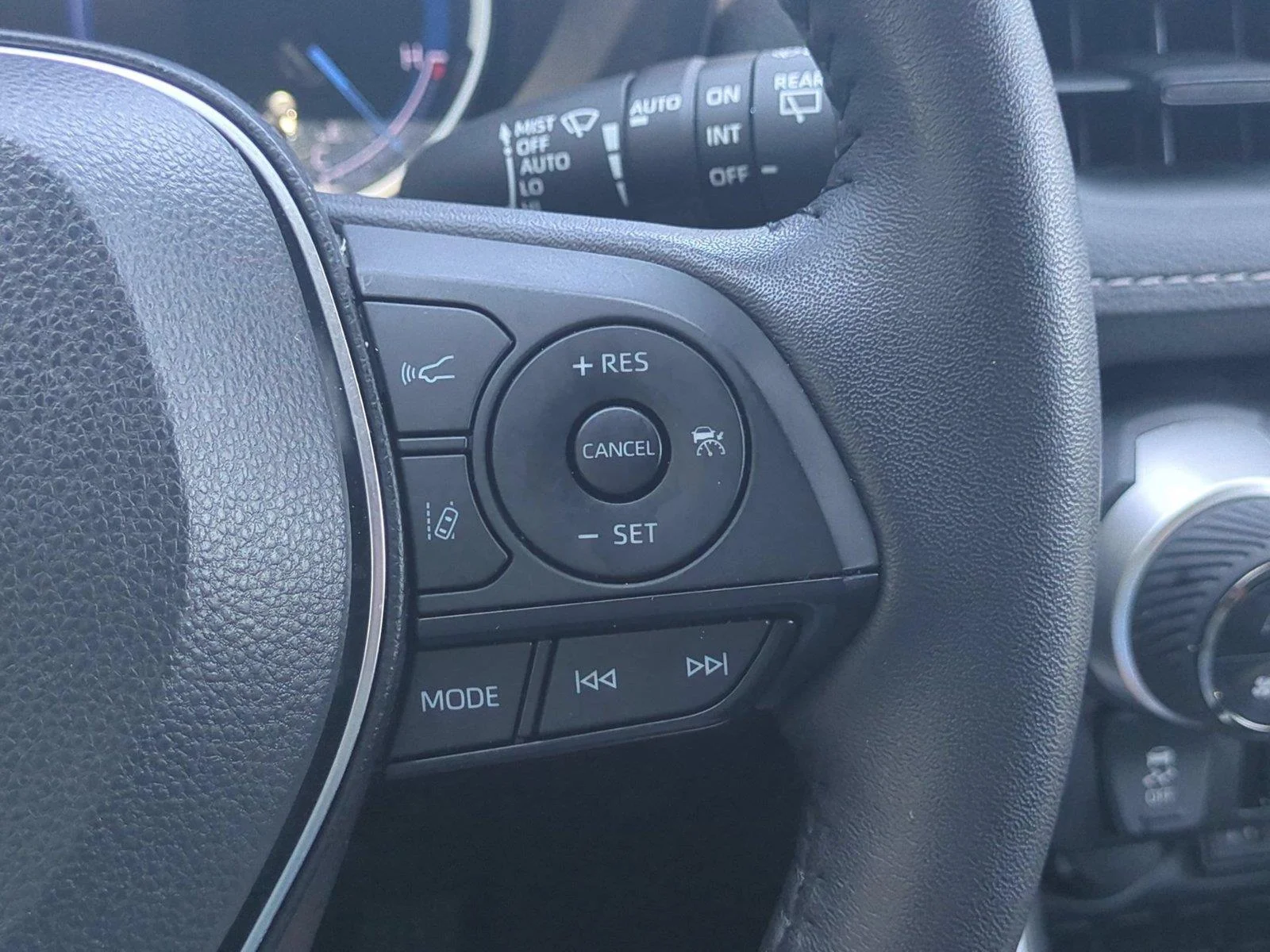 Used 2024 Blueprint Toyota Hybrid XLE image 21
