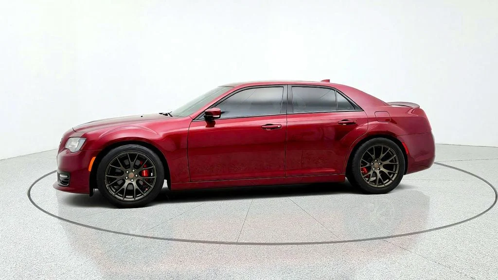 Used 2023 Velvet Red Pearlcoat Chrysler 300C RWD image 8