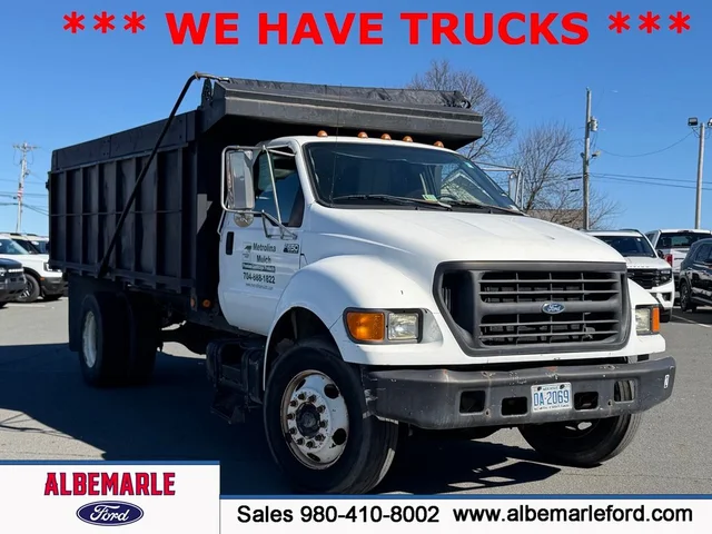 2000 Ford F-650SD XL