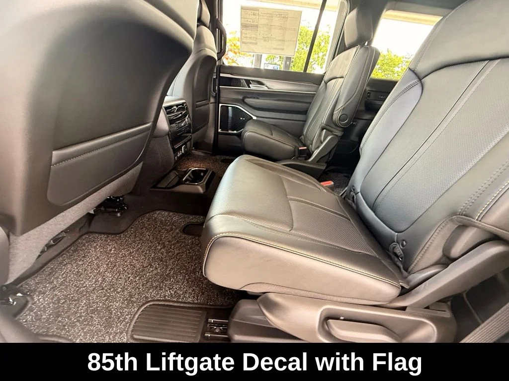 New 2026 Bright White Clear-Coat Exterior Paint Jeep 85th Anniversary Edition image 29