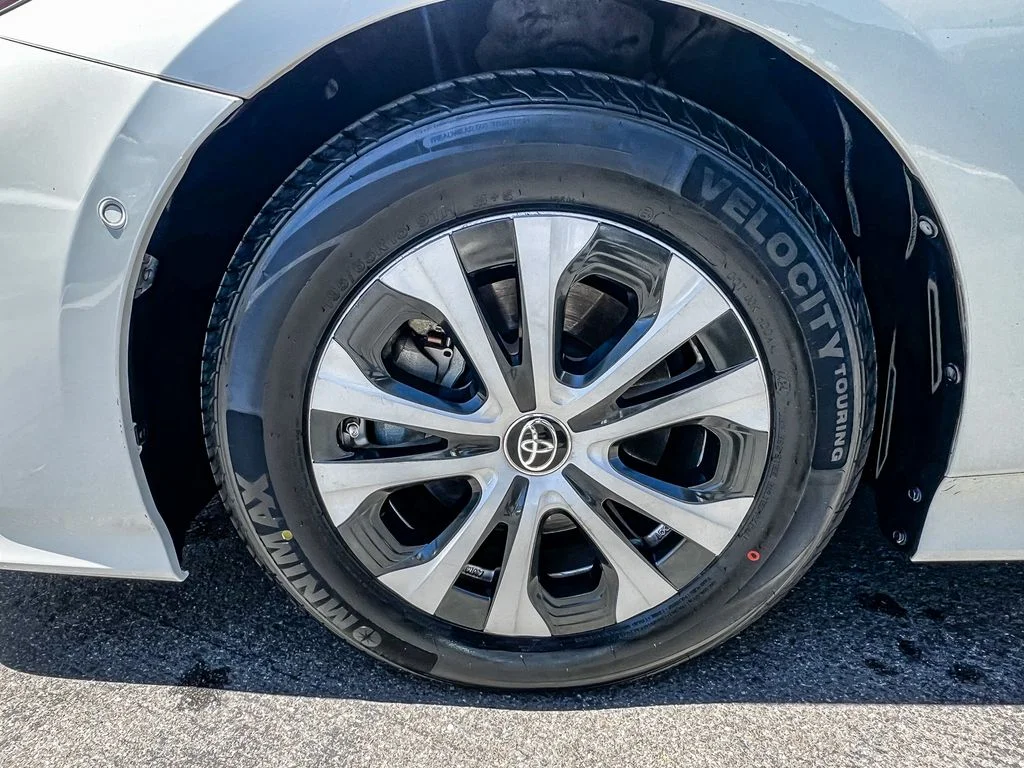 Certified Used 2020 White Toyota Limited image 10