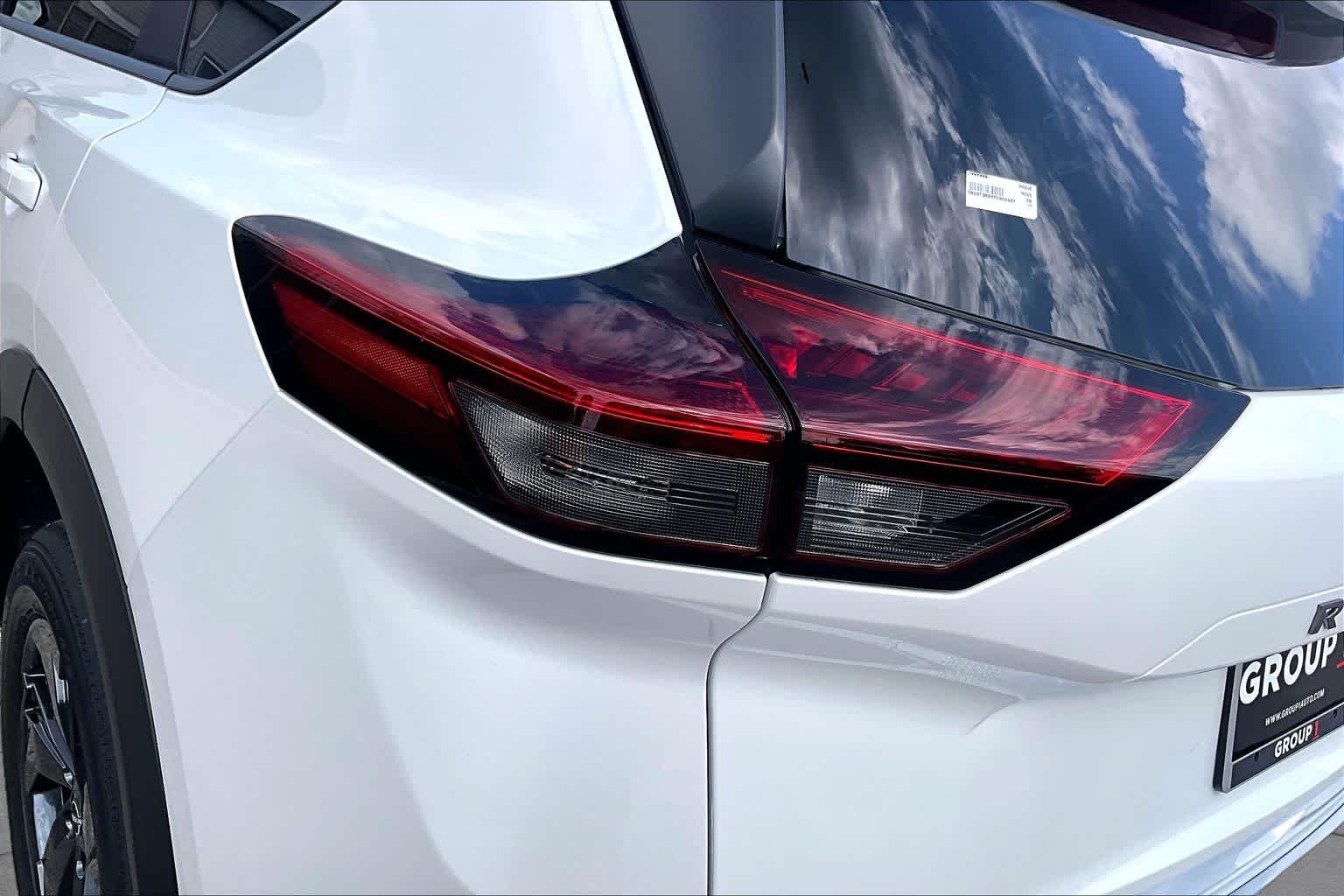 New 2026 Everest White Pearl TriCoat Nissan SV image 12