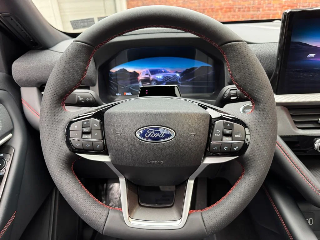 New 2026 Space White Metallic Ford ST-Line image 13