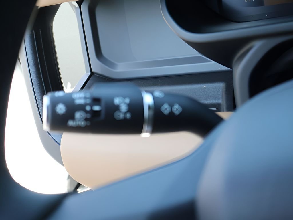 2026 Land Rover Defender X-Dynamic SE - Photo 33
