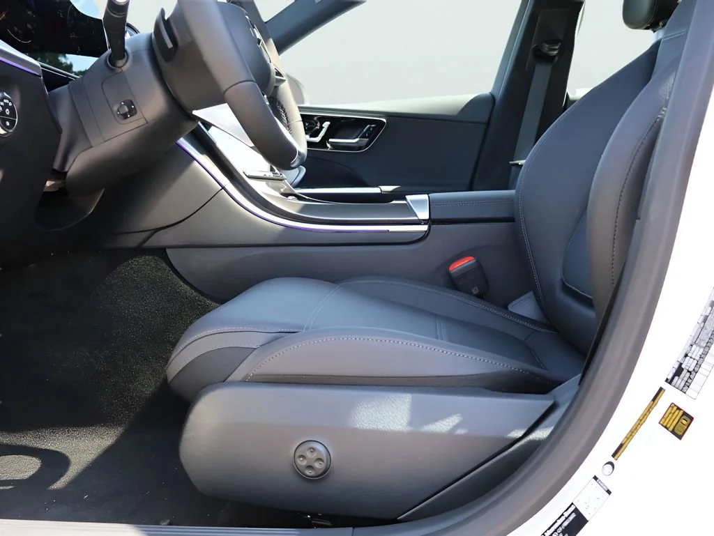 New 2026 Polar White Mercedes-Benz C 300 image 77