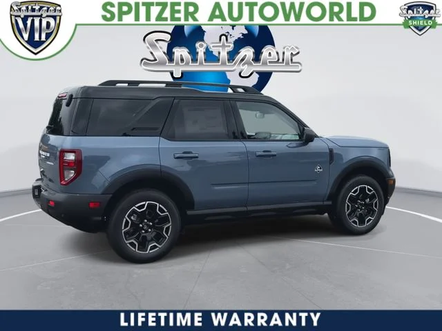 New 2026 Azure Gray Metallic Tri-Coat Ford Outer Banks® image 9
