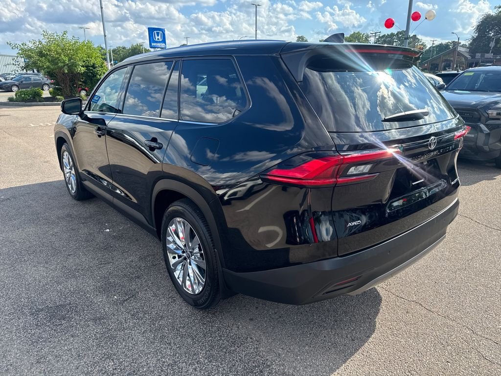 Used 2024 Black Toyota Platinum image 5