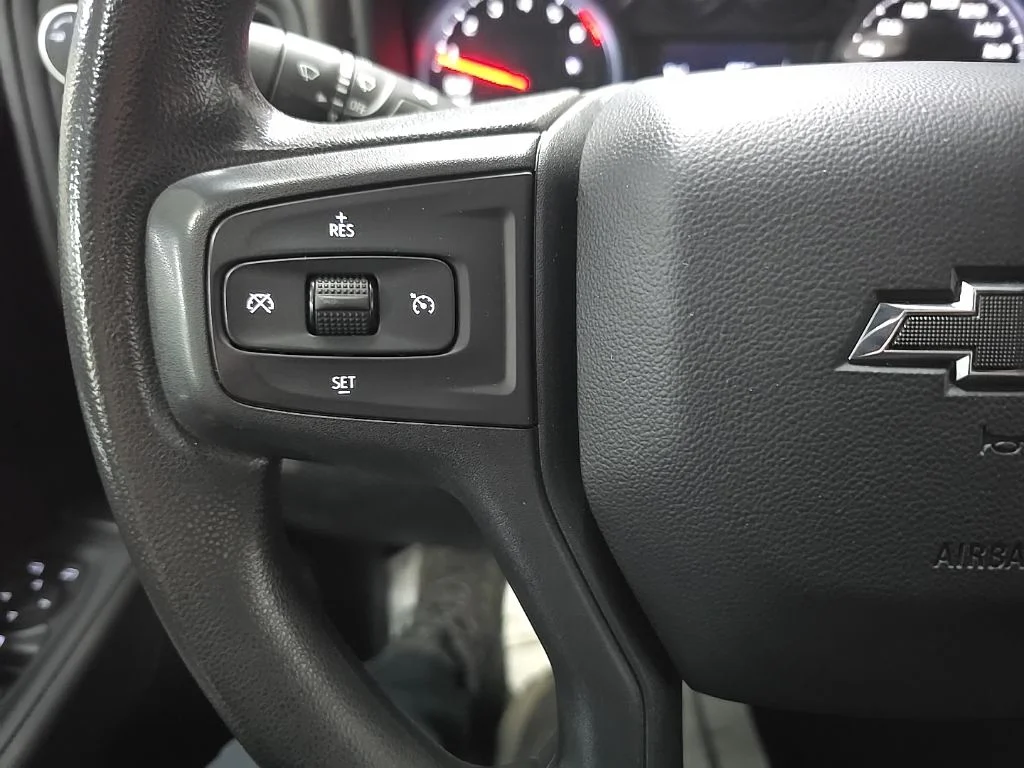Used 2022 White Chevrolet Custom Trail Boss image 19