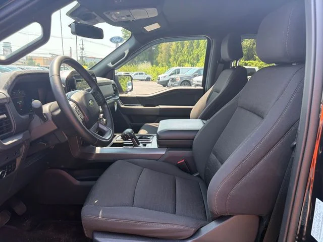 Used 2025 Black Metallic Ford XLT image 11