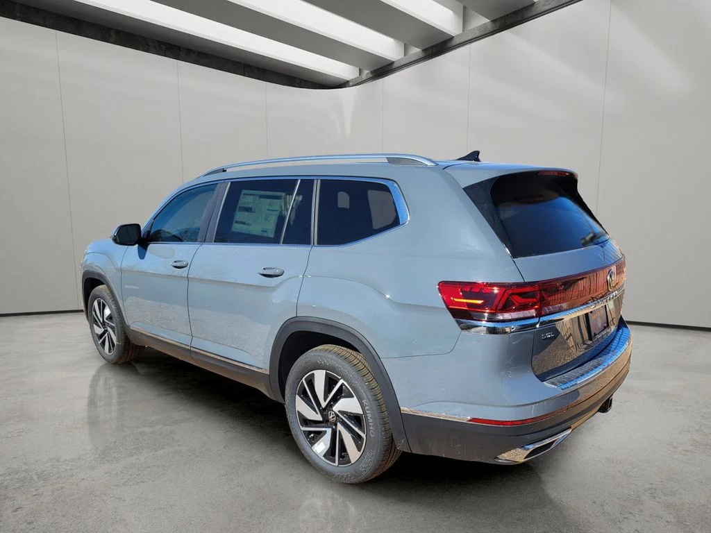 New 2026 Pure Gray Volkswagen 2.0T SEL image 2
