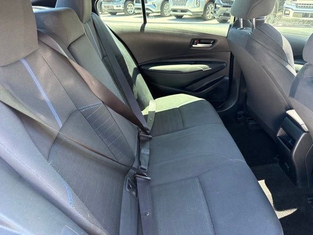 Used 2021  Toyota SE image 27
