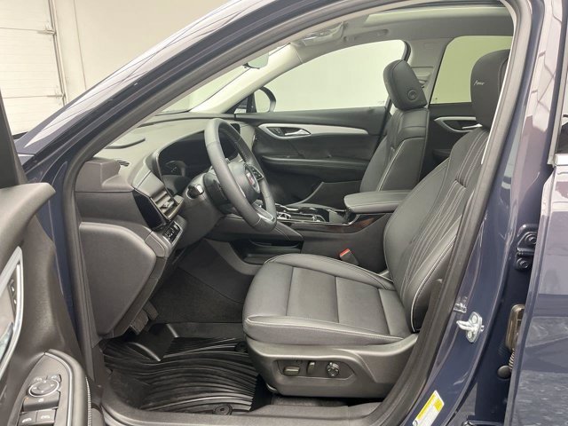 Used 2026 Midnight Opal Buick Avenir image 3