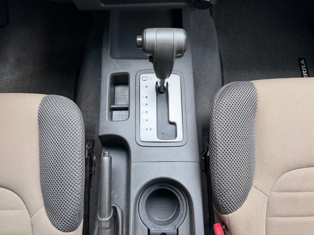 Used 2007 Avalanche Nissan S image 31