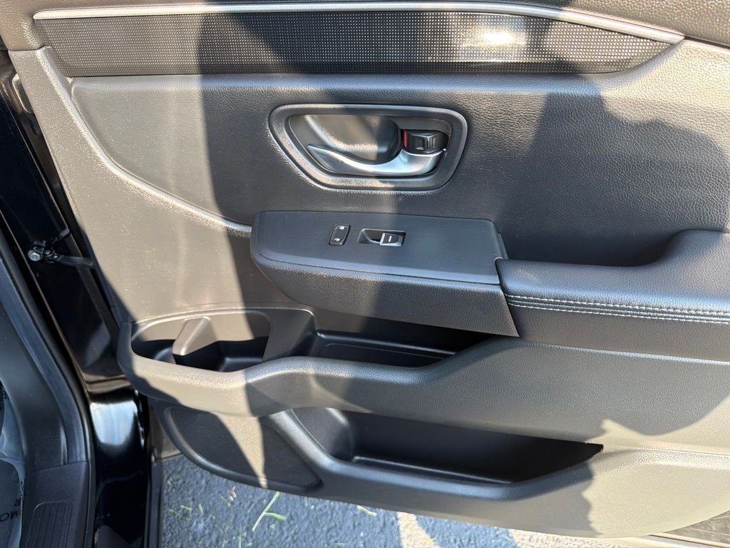 Used 2025 Black Honda Elite image 17