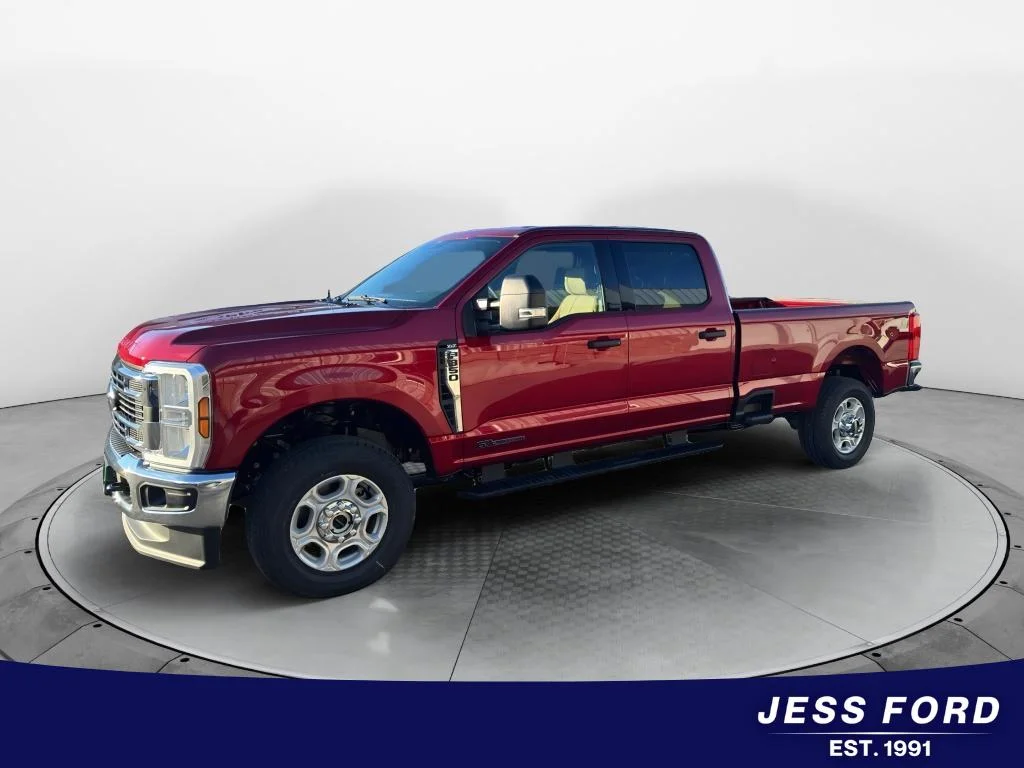2026 Ford F-350 Super Duty XLT - Photo 2
