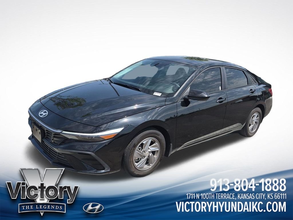 2024 Hyundai Elantra SE