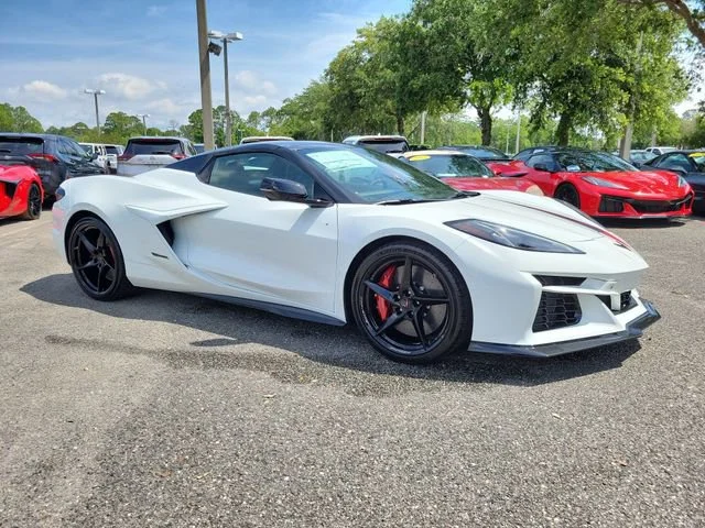 2026 Chevrolet Corvette E-Ray Convertible 2LZ's photo