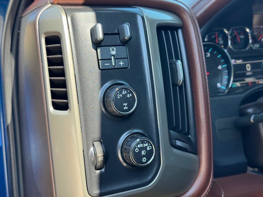 Used 2015 DEEP OCEAN BLUE METALLIC Chevrolet High Country image 15