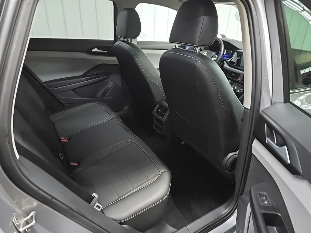 Used 2023 Silver Volkswagen 1.5T SE image 18