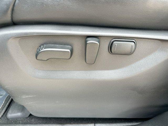 Used 2024 Gray INFINITI LUXE image 12