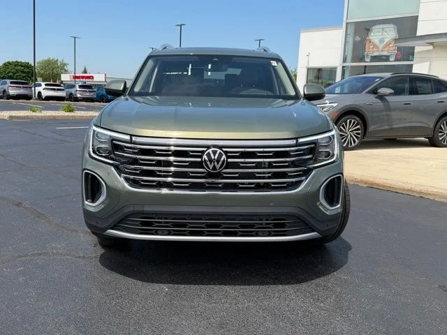 New 2026 Green Volkswagen 2.0T SEL image 2