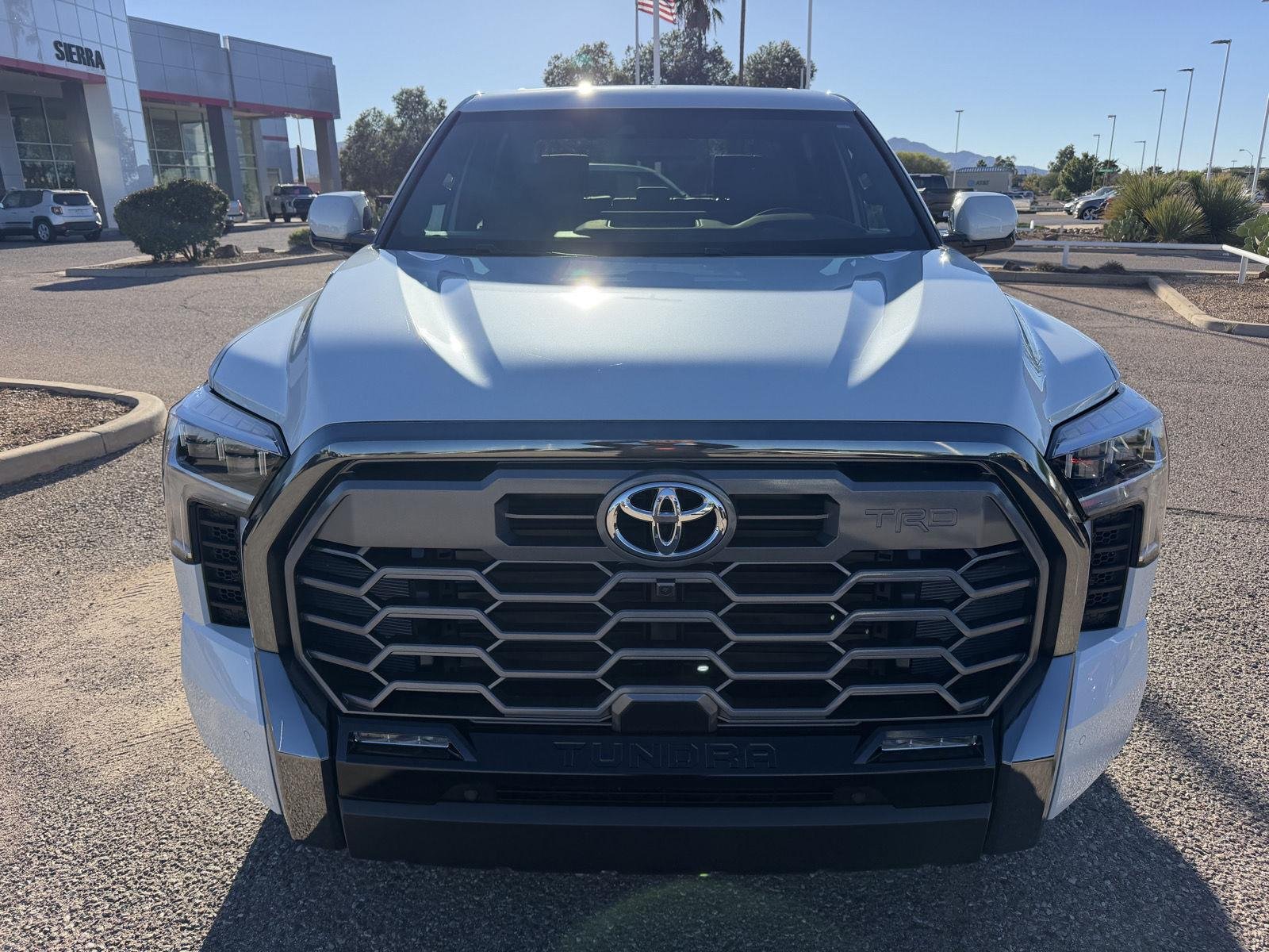 New 2026 Wind Chill Pearl <sup>1</sup> Toyota Tundra Platinum image 9