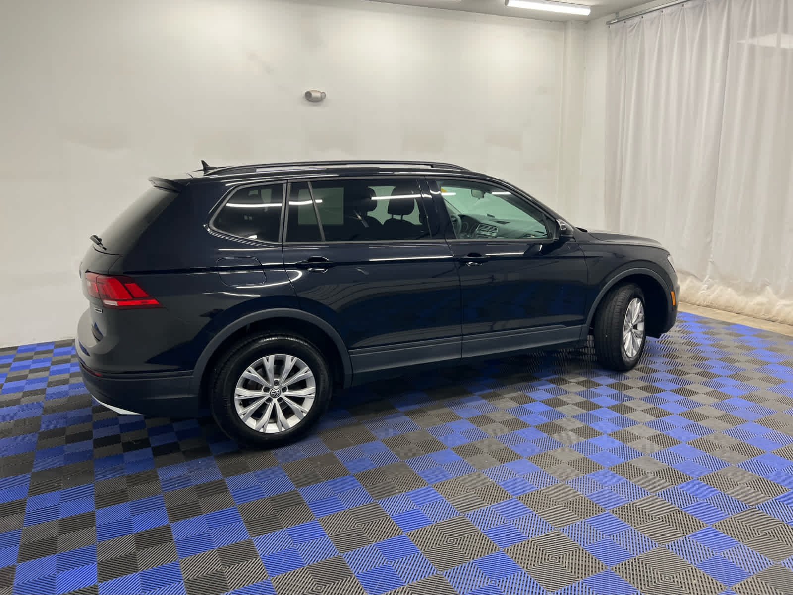 Used 2020 Deep Black Pearl Volkswagen S image 9