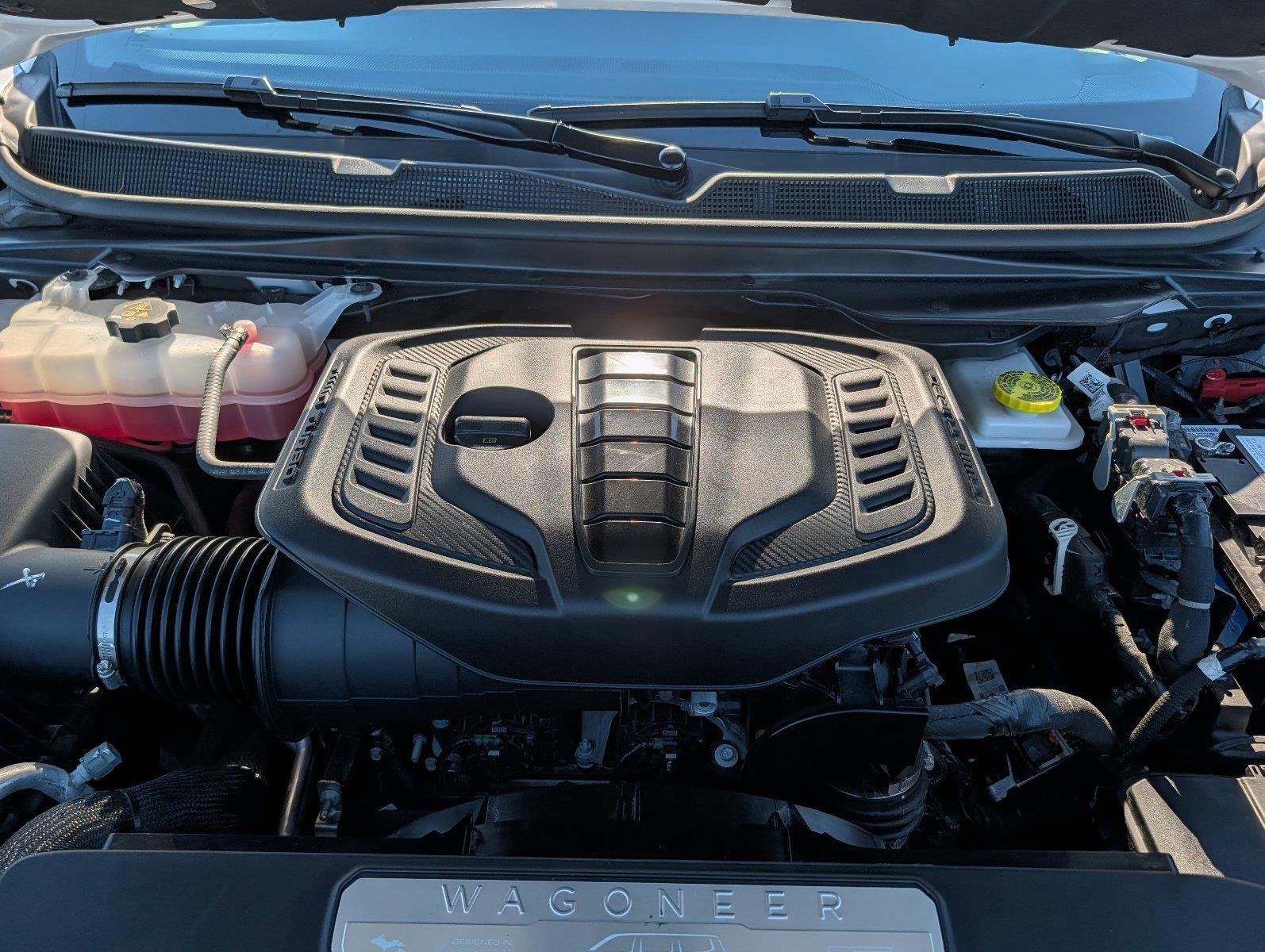 2025 Jeep Wagoneer Series II - Photo 37