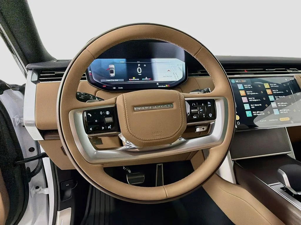 New 2026 Fuji White Land Rover SE image 11