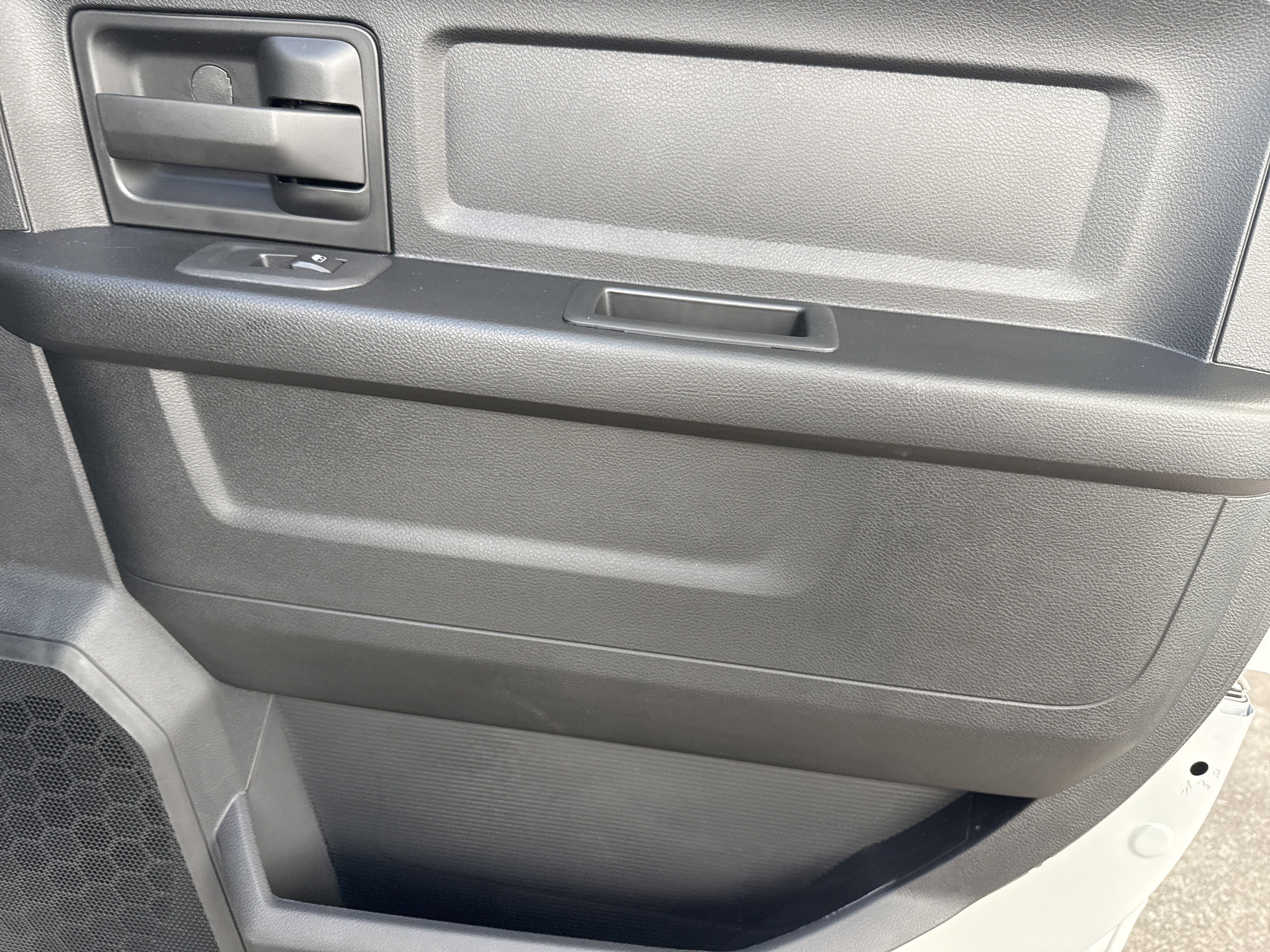 New 2026 Bright White Clearcoat RAM Tradesman image 16