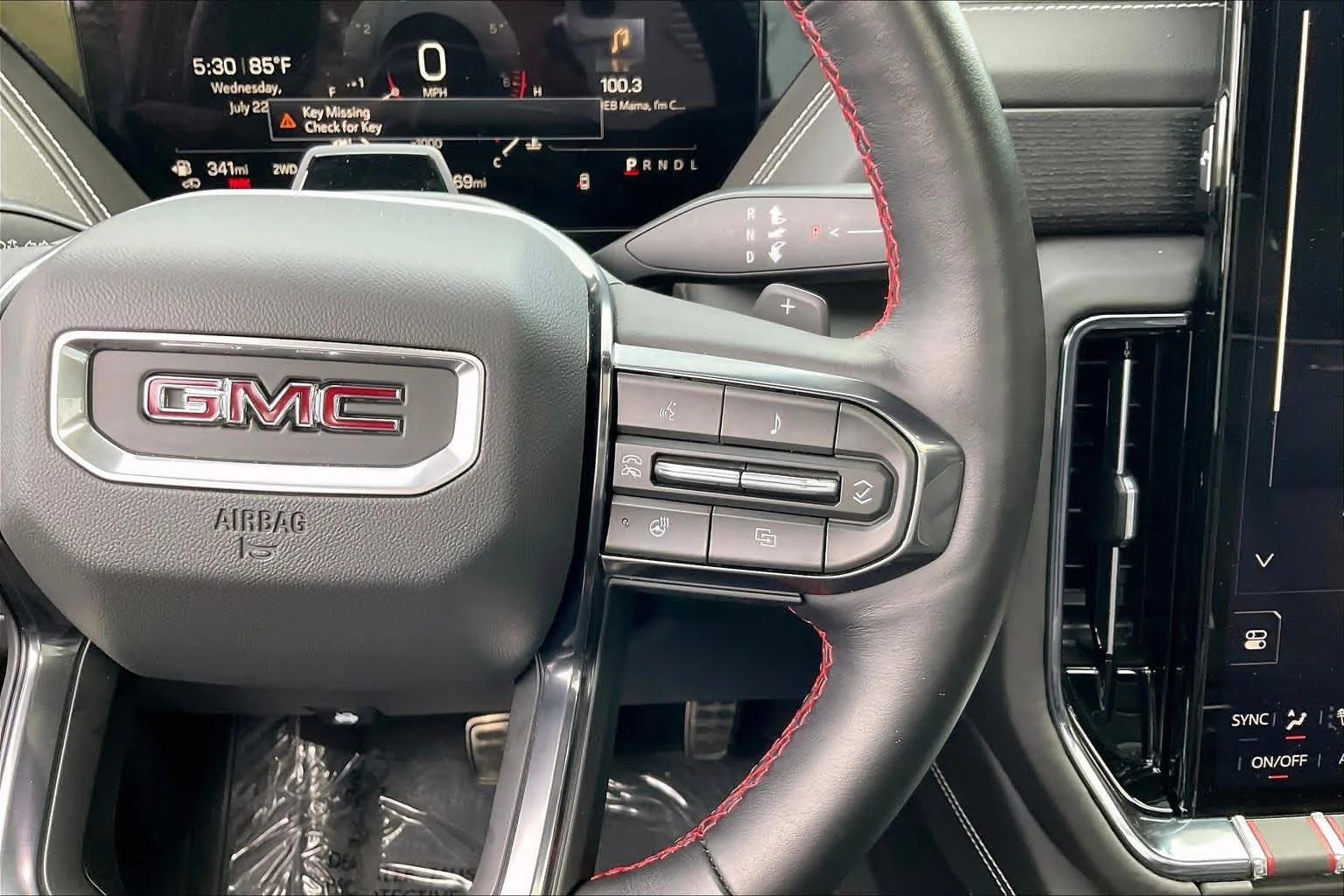 Used 2025 Onyx Black GMC AT4 Ultimate image 24