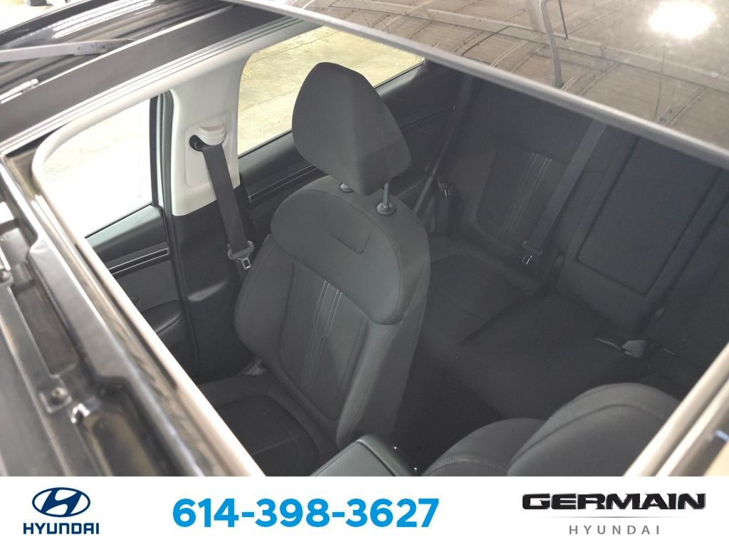 Used 2022 Gray Hyundai SEL Convenience image 22