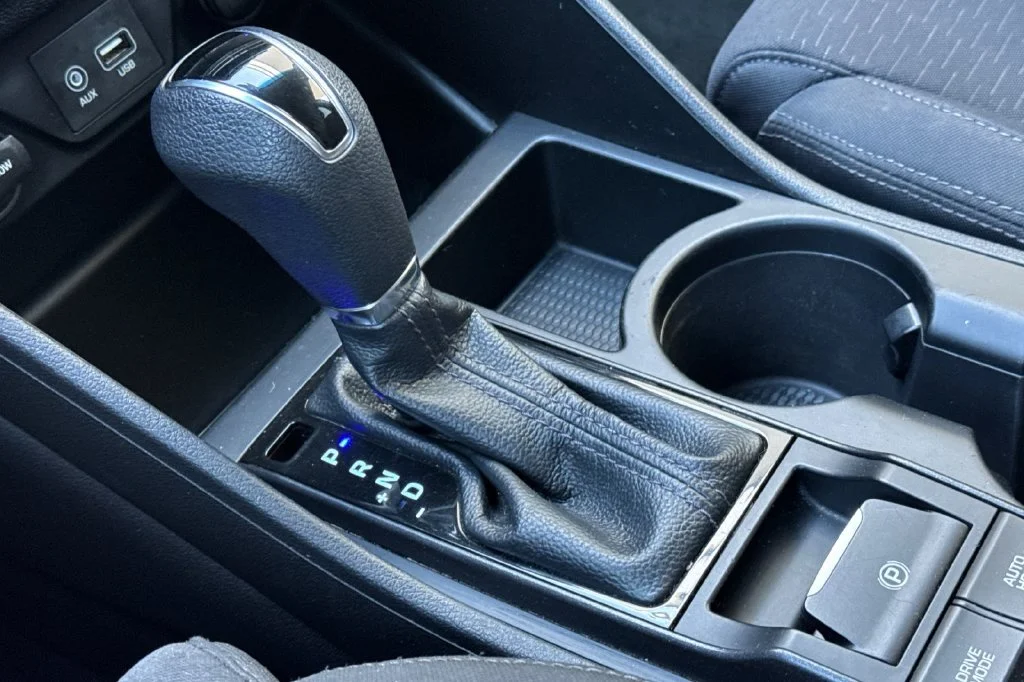 Used 2020 Noir Hyundai Value image 21