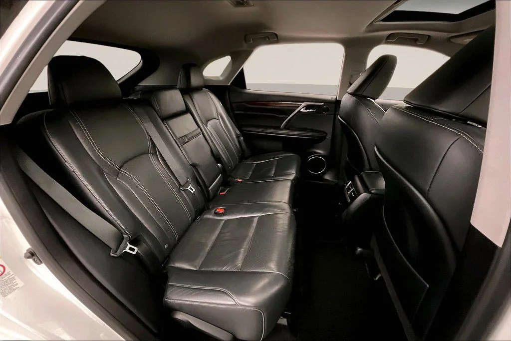 Used 2017 White Lexus 350 image 31