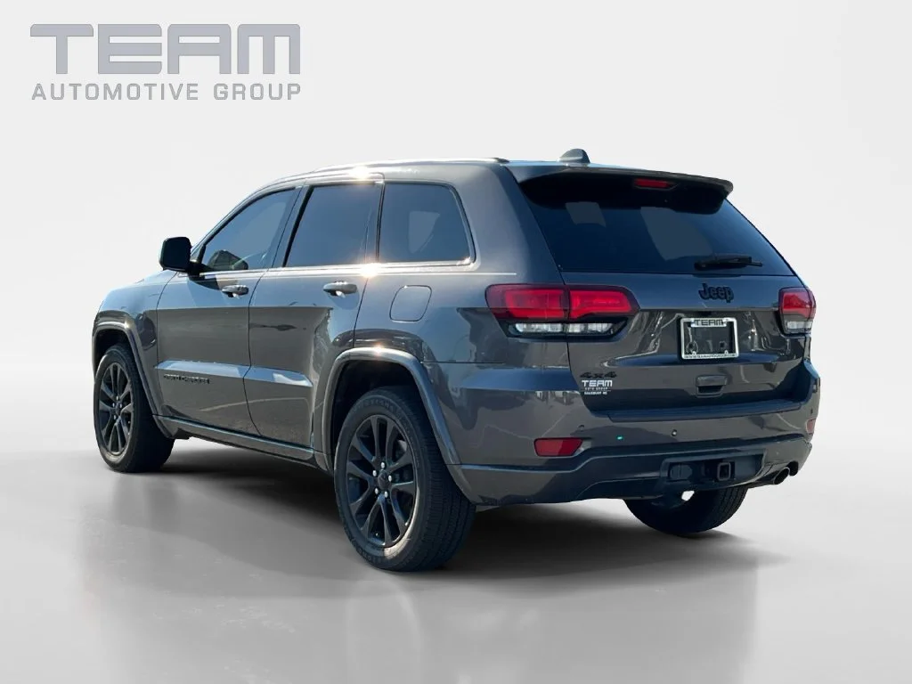 Used 2020 Gray Jeep Altitude image 5